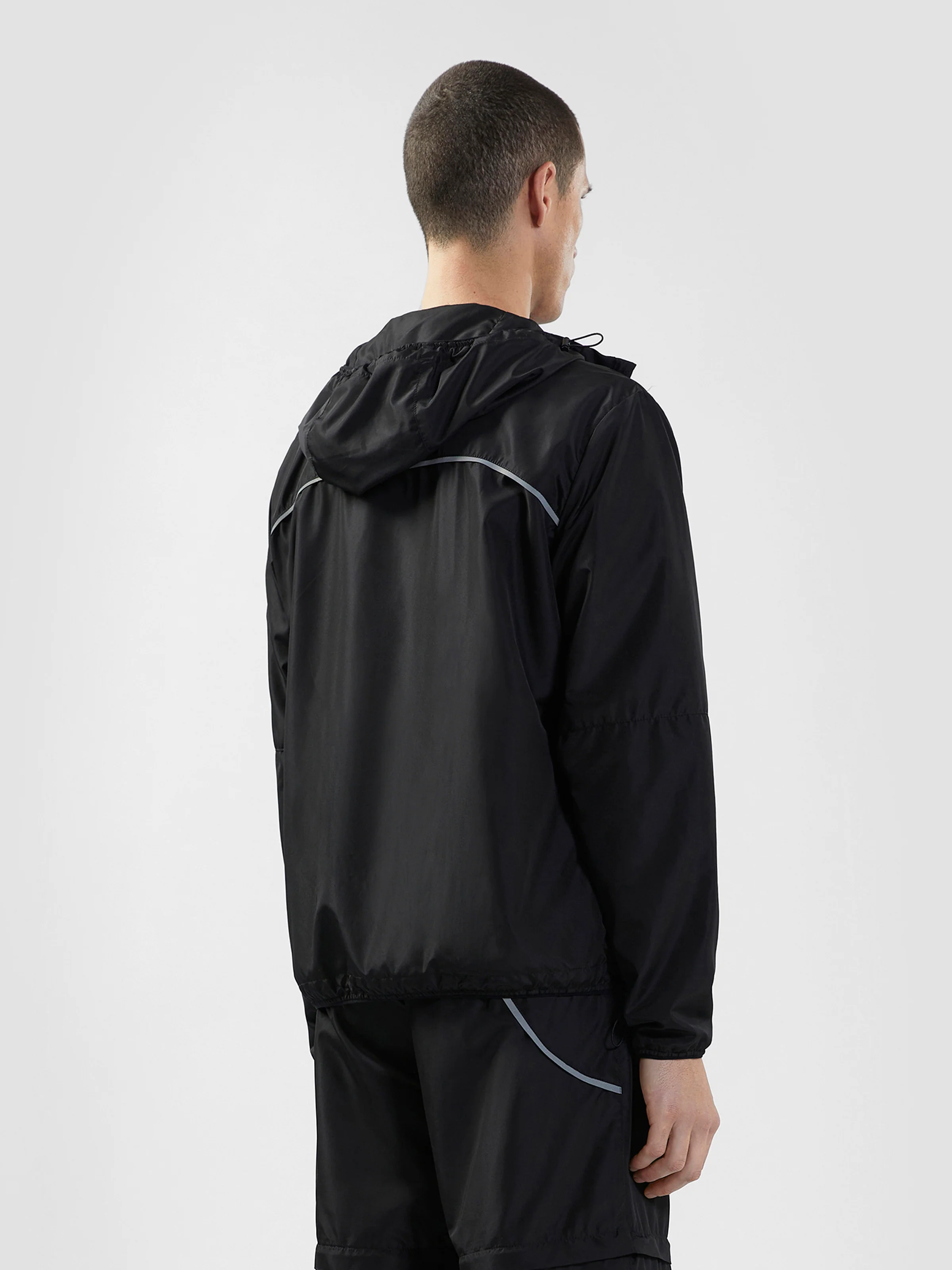 Giacca a vento in nylon Essentials - Image 5