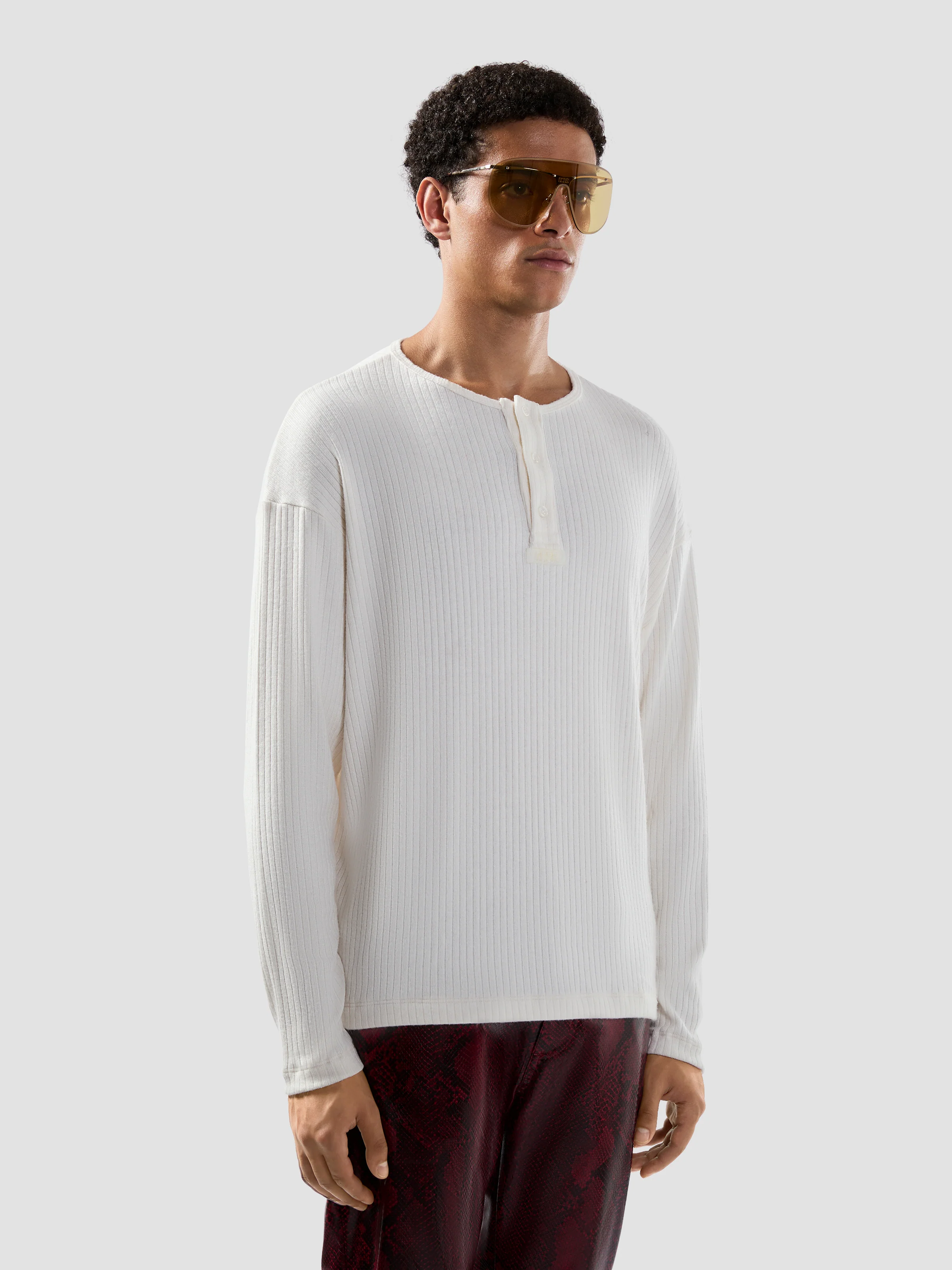 Maglia serafino a maniche lunghe con logo patch - Image 4