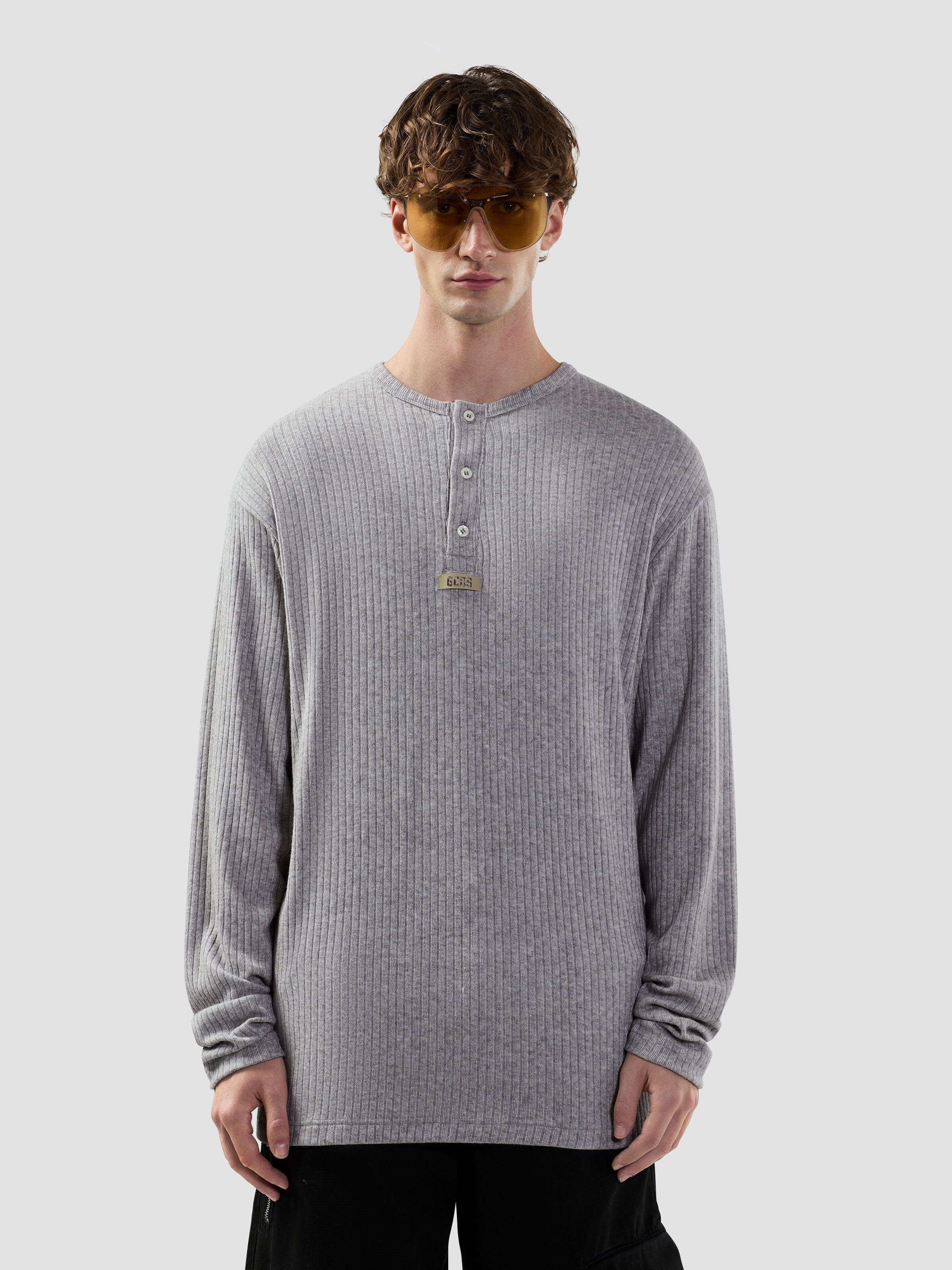 Maglia serafino a maniche lunghe con logo patch - Image 3
