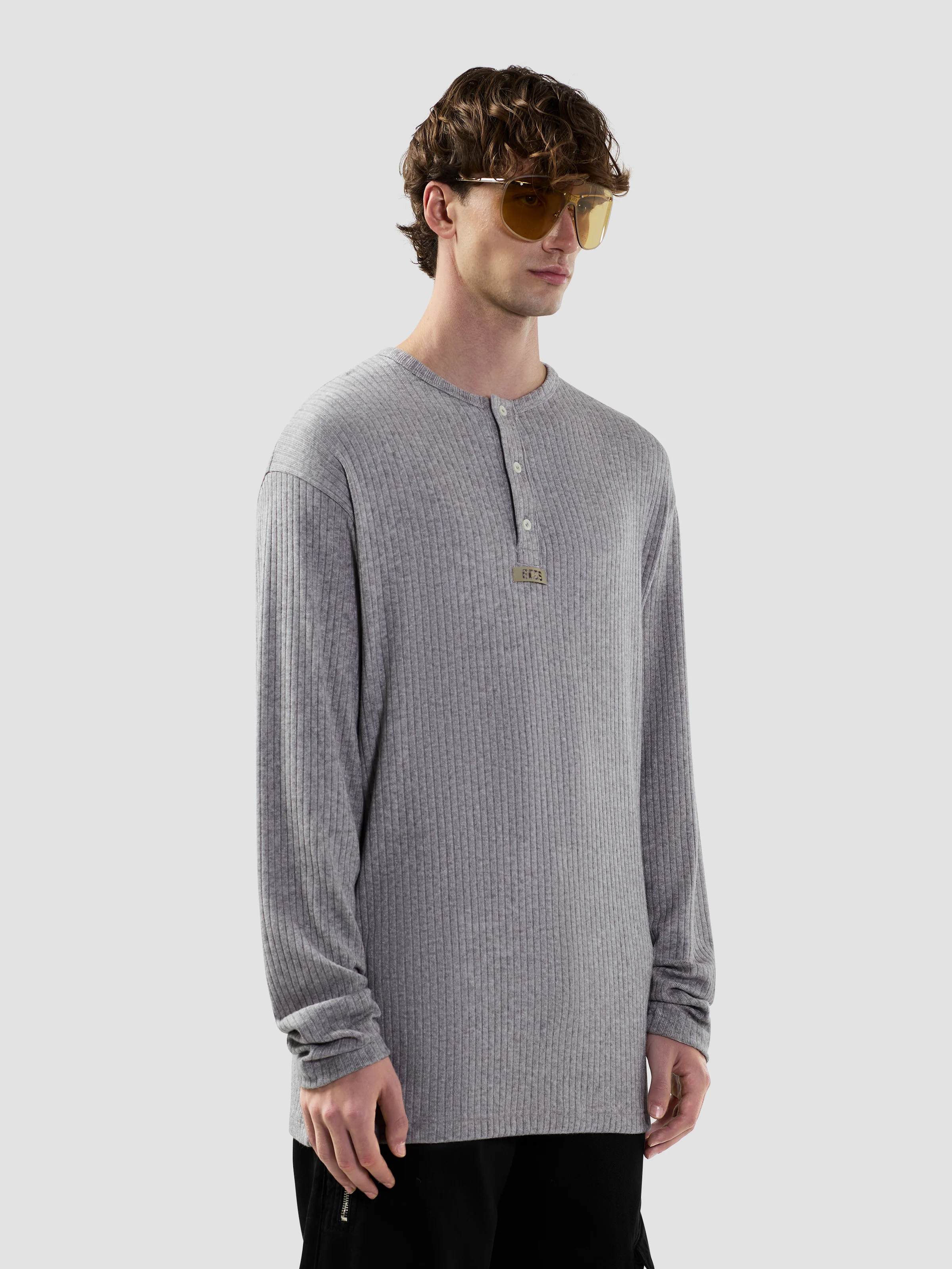 Maglia serafino a maniche lunghe con logo patch - Image 4