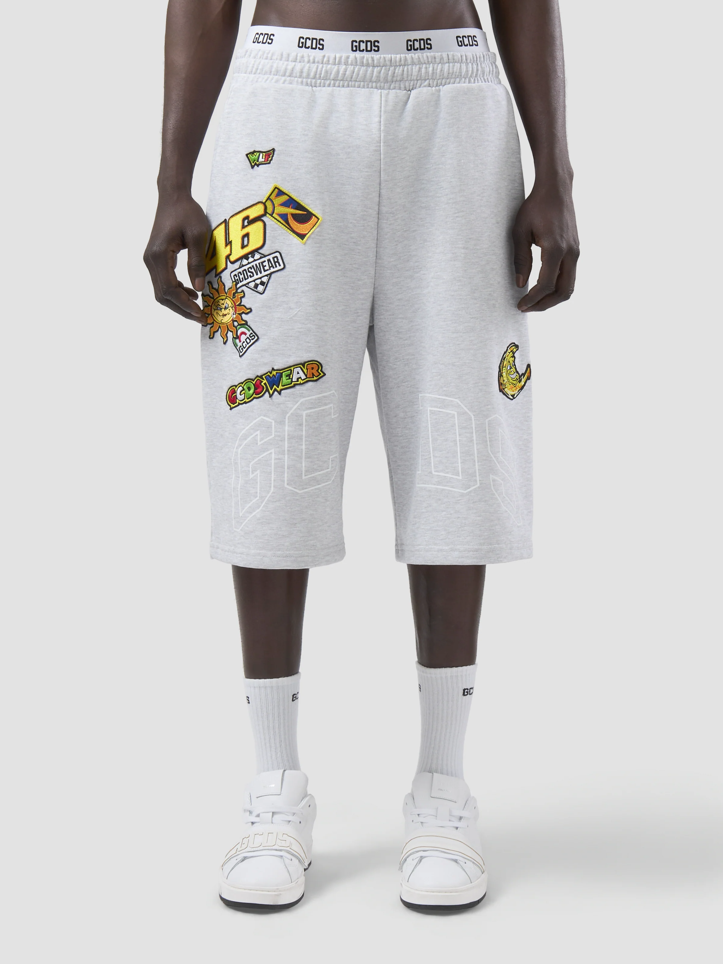 Shorts VR46 con patches - Image 3