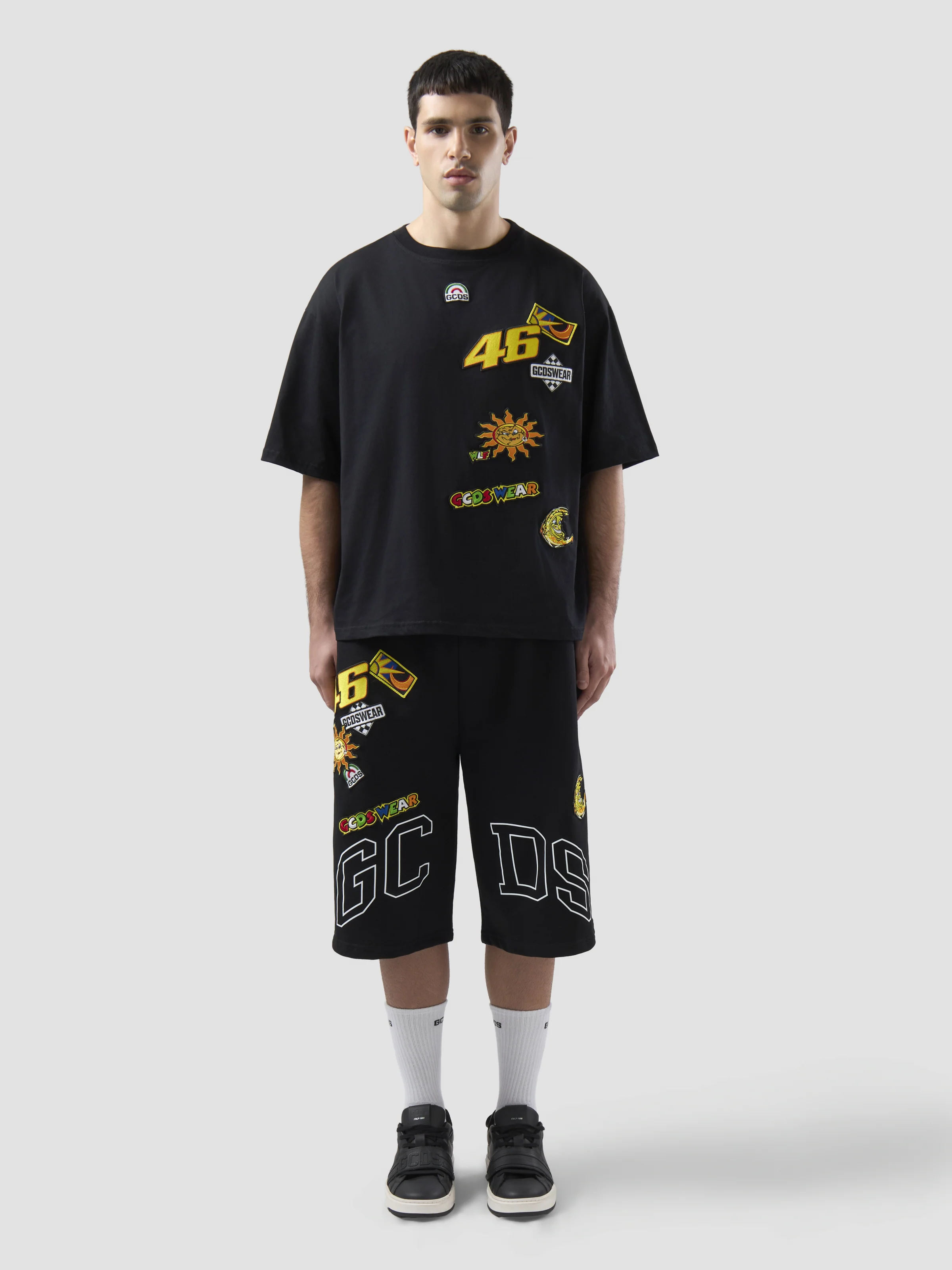 Shorts VR46 con patches - Image 2