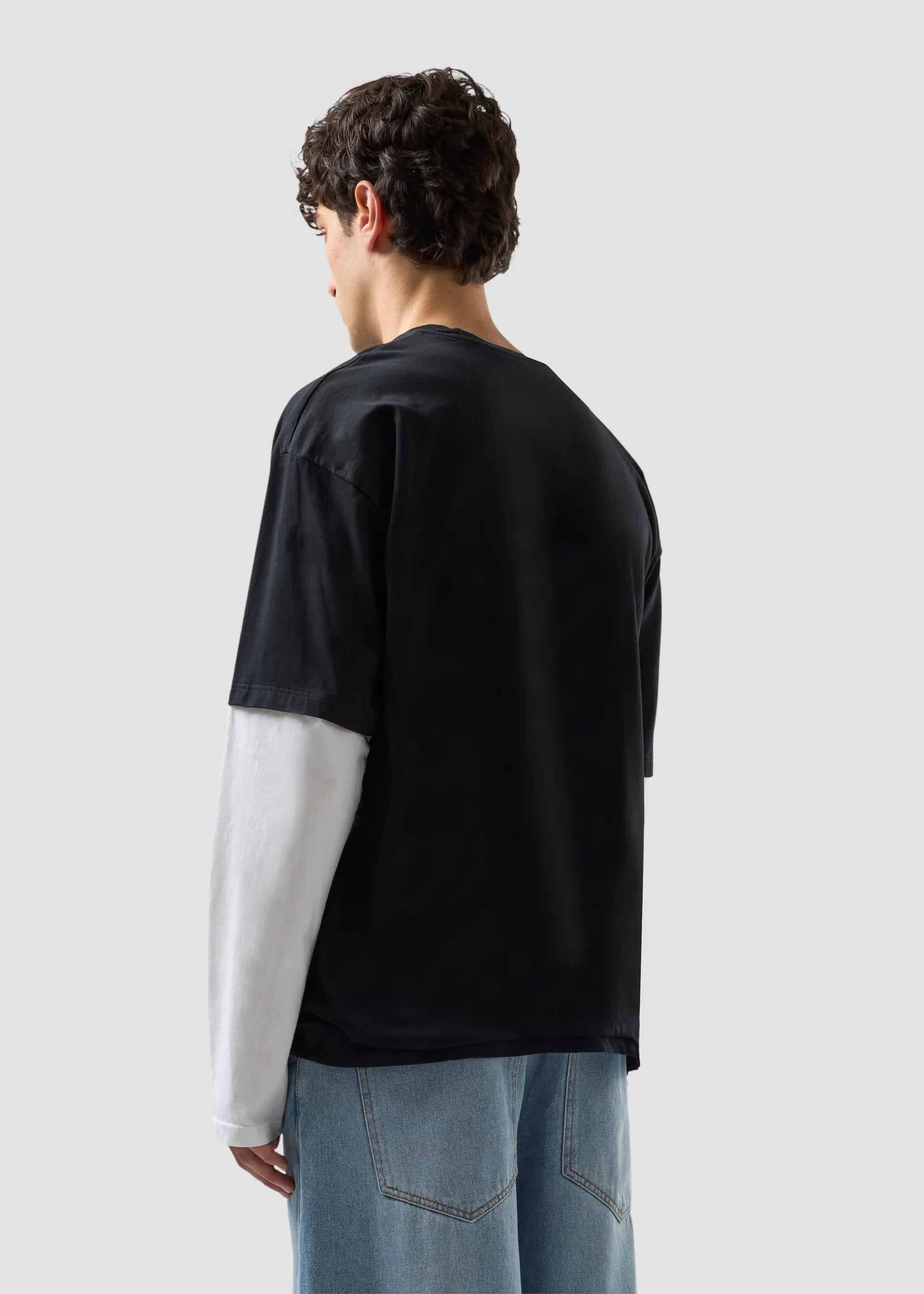 T-shirt over con logo traforato - Image 5