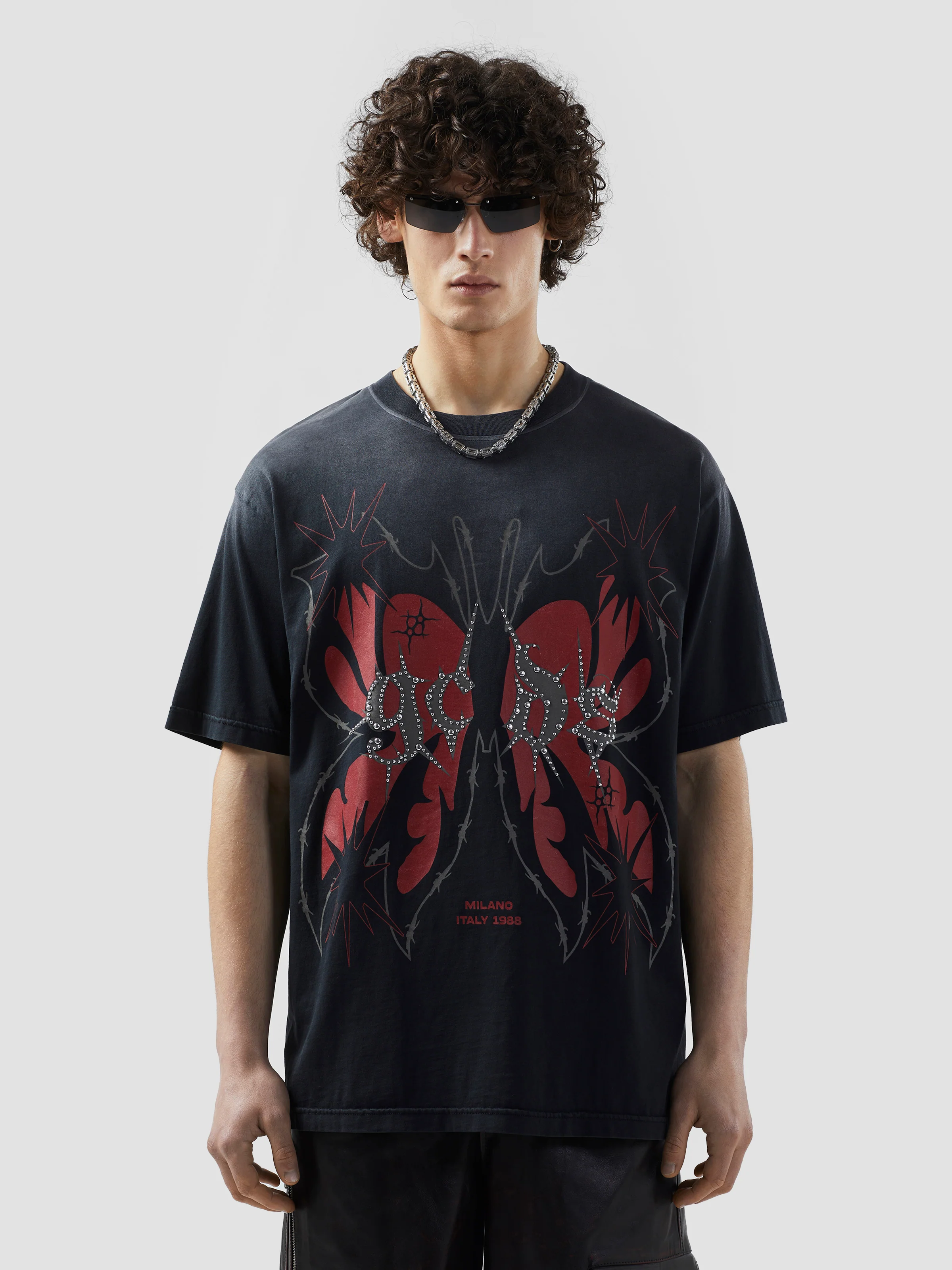 T-shirt oversize con farfalle - Image 3