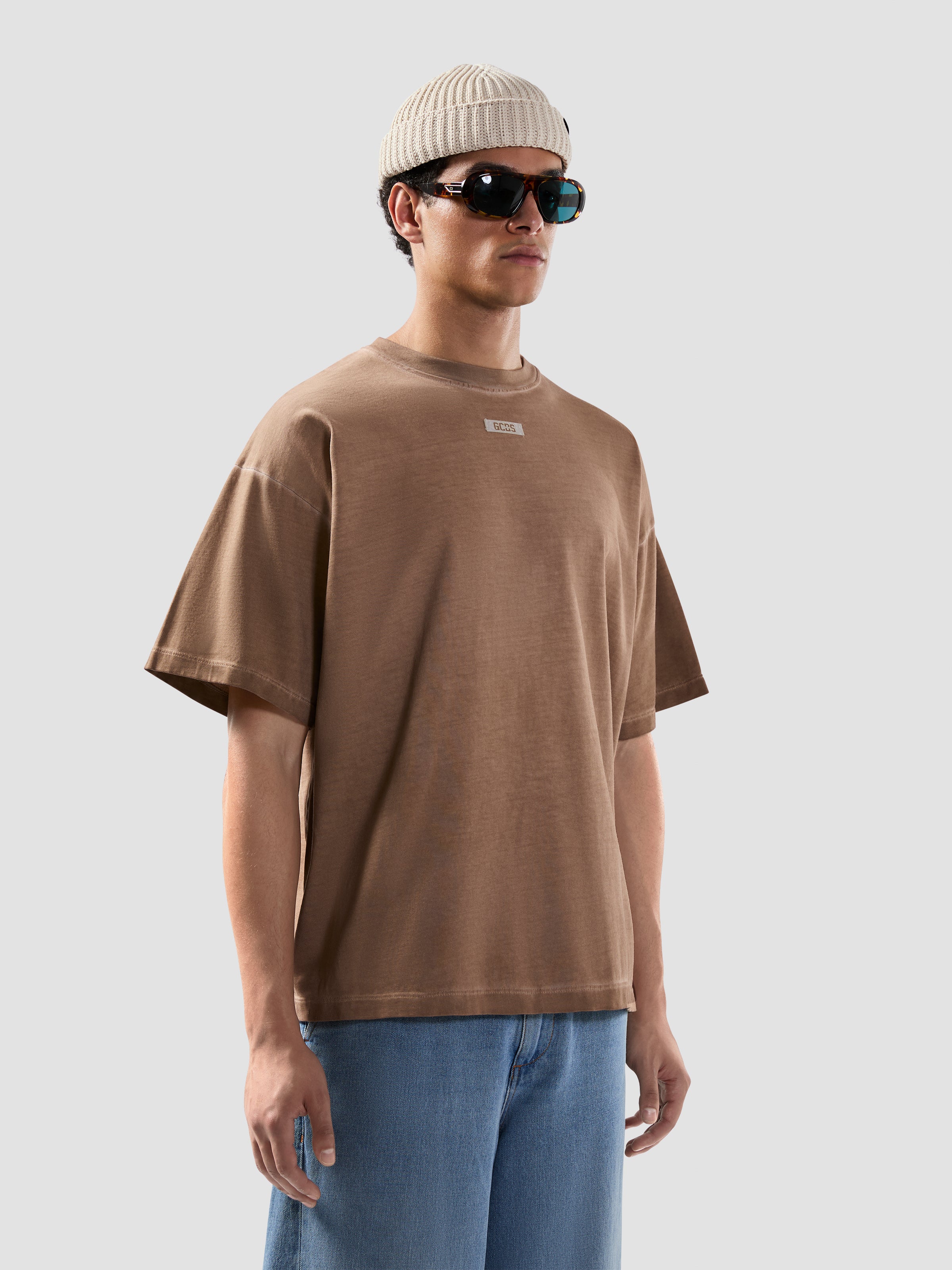 T-shirt solarizzata logo patch - Image 4